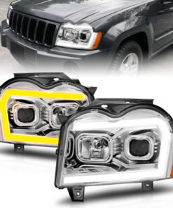 ANZO 05-07 Jeep Grand Cherokee Projector Headlights - w/ Light Bar Switchback Chrome Housing